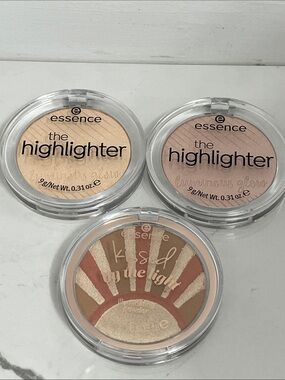 Essence kissed by the light illuminating powder star kissed and highlighter lot